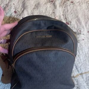 MICHEAL KORS PACKPACK!!!     Carried for a trip.   Used once.